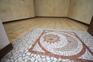 Via Pontida 41 Legnano - pavimento a mosaico