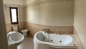 Bagno con vasca idromassaggio, appartamento Via Giuseppe Mazzini 45, Marano Marchesato